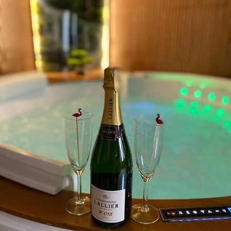 Esprit Bali ....Love Spa, Sauna De Luxe A Miluza Zewnętrze zdjęcie